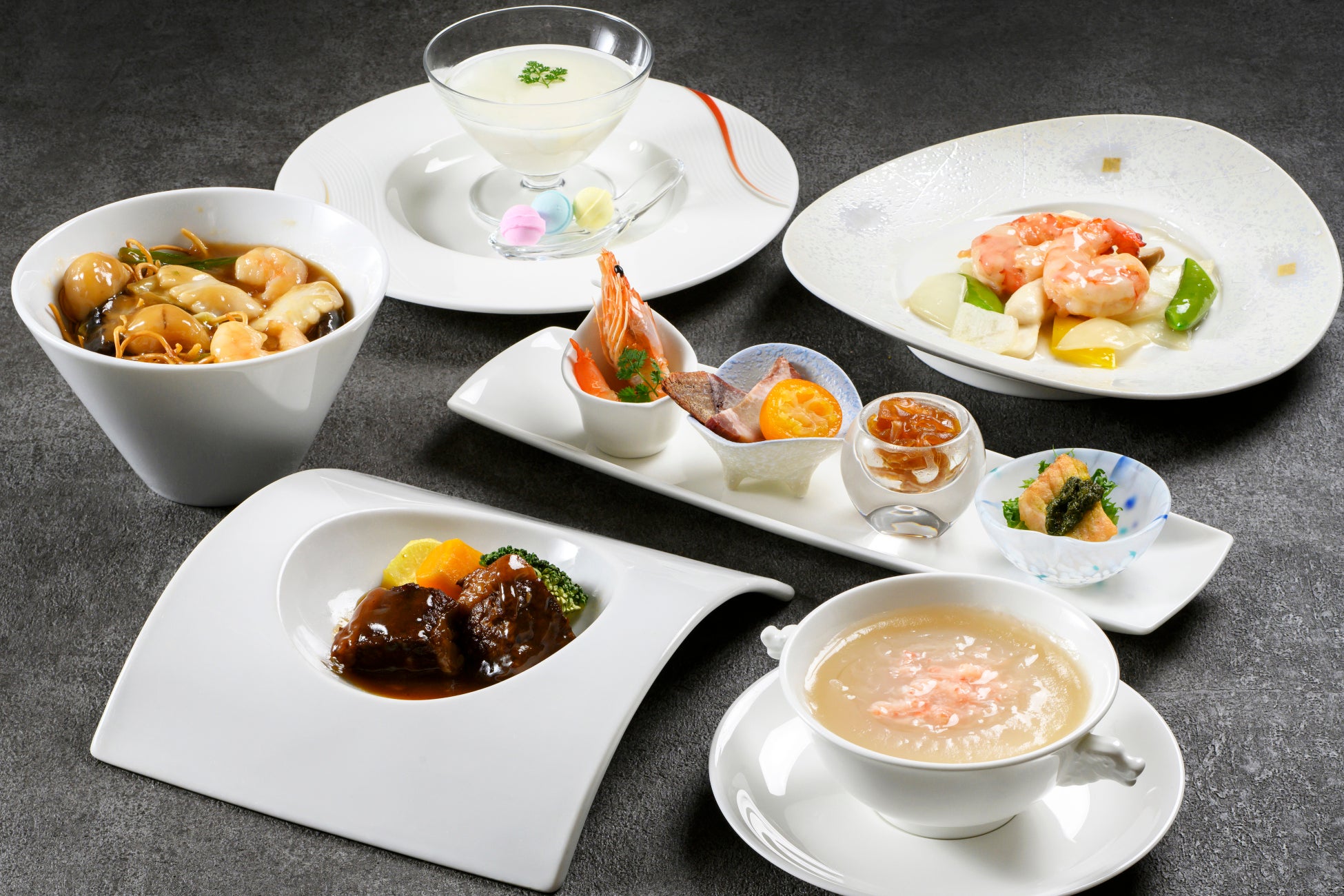 原田龍二夫妻が戦隊モノコスプレで登場？！山本漢方製薬「大麦若葉青汁」シリーズ新ＣＭが４月全国放送開始