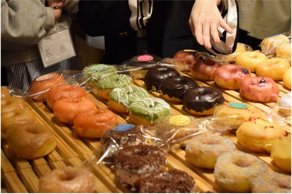 JR伊丹駅デッキで直結、駅から徒歩1分のアクセスの良さ　ゴンチャ イオンモール伊丹店