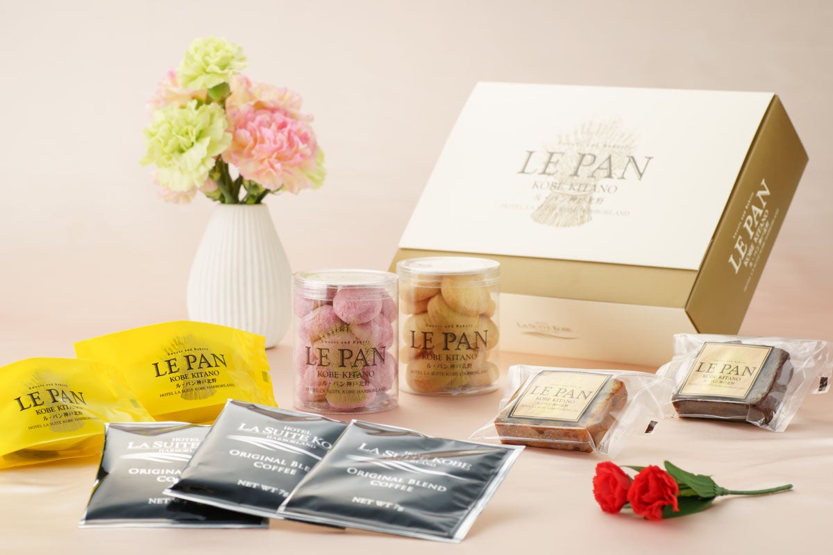 よっちゃん食品工業株式会社のマスコットキャラクター「よっちゃん」が、ガシャポン®人気シリーズに登場！「よっちゃん食品 めじるしアクセサリー」発売！