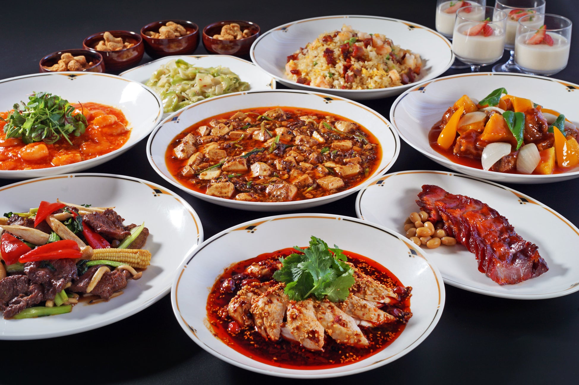 【中国料理 彩湖】大皿料理を取り分けて楽しめる、飲み放題付きパーティープラン「クラシック」を4月27日より発売開始
