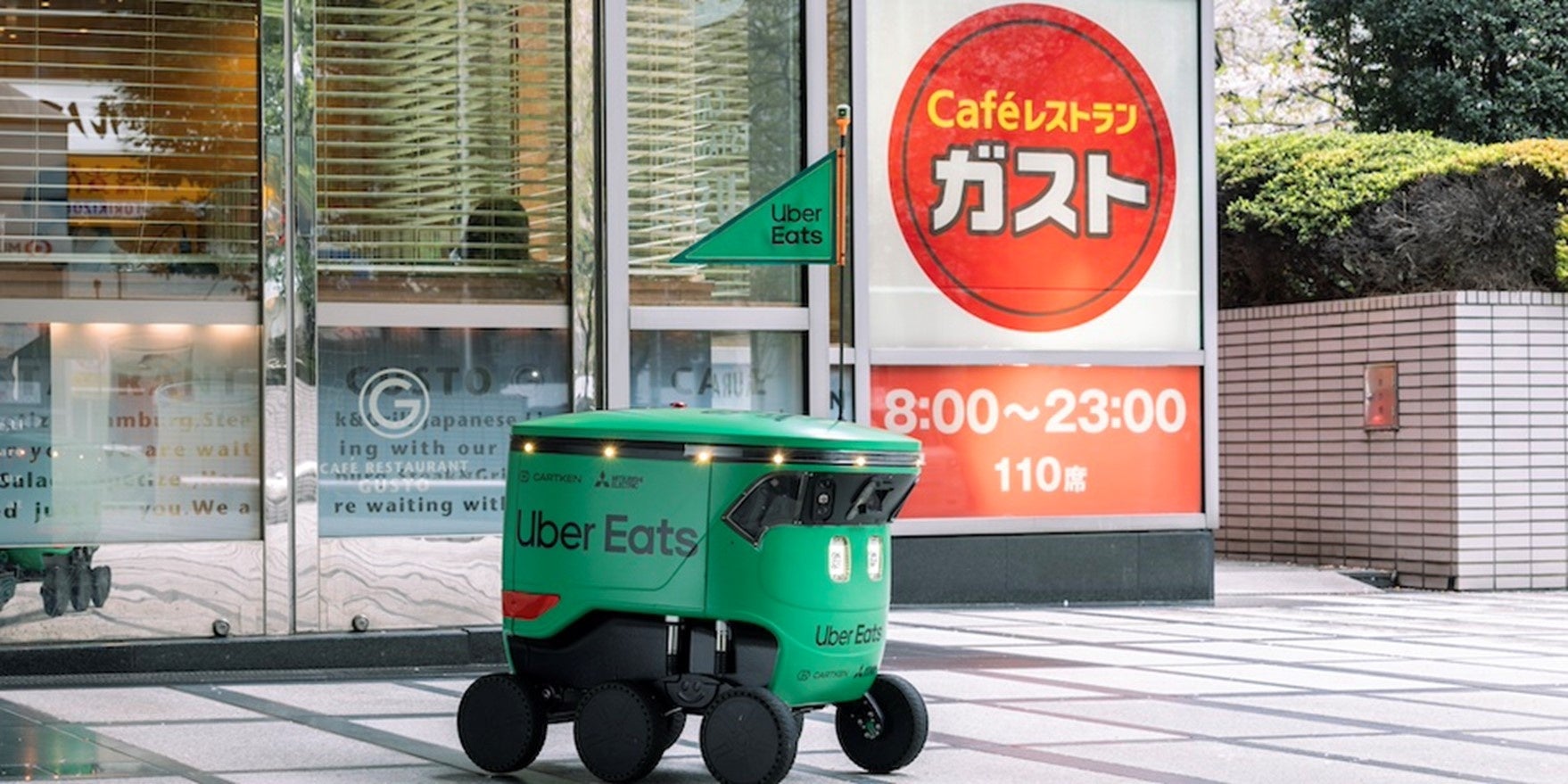 Uber Eatsのデリバリーロボット、ガスト日本橋店から配達を開始