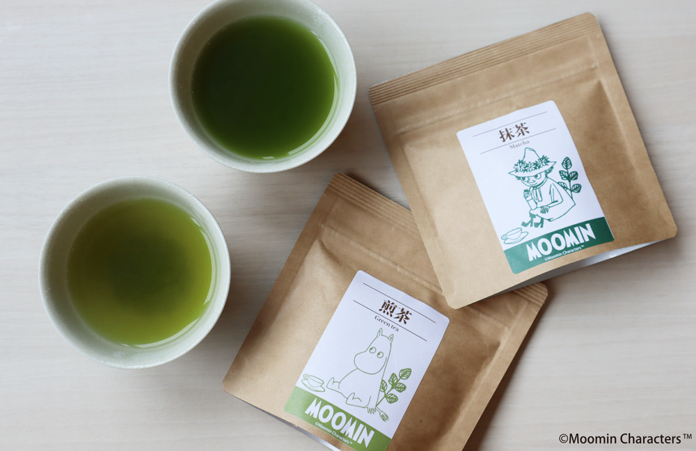 「ムーミン」パッケージの日本茶でホッとひと息癒し時間を。
海苔屋の小善本店から国産の茶葉を使用した
「ムーミン」のお茶を5月1日に発売！