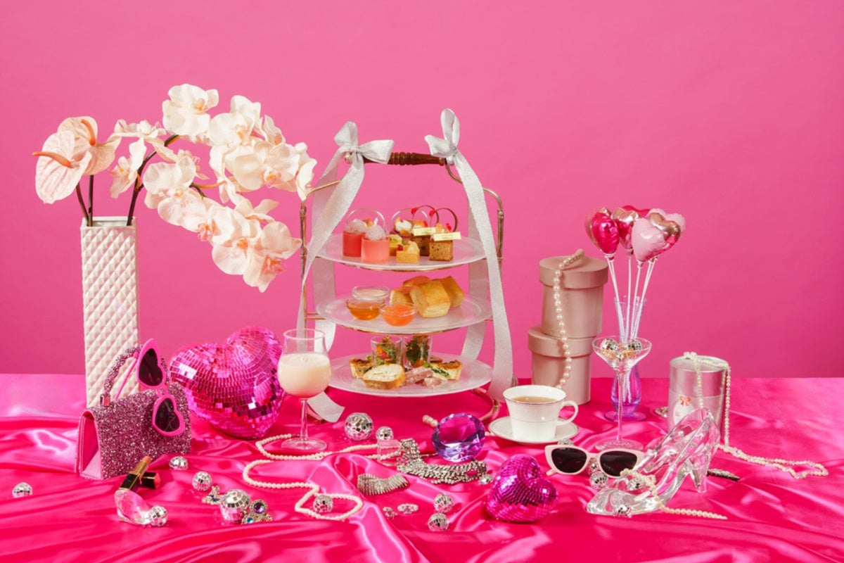 「Pink! Panic!! Party!!! ～Peach Afternoontea～」販売開始