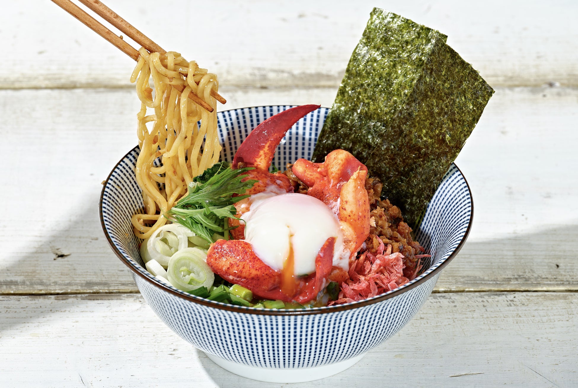 NYC NO.1 ロブスターロール専門店「LUKE’S LOBSTER」　　　　　　　　　　　　​世界初！海を味わう、新たなるまぜそば体験​「LUKE‘S BEST RAMEN」​