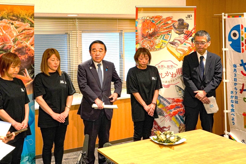 【大丸梅田店】話題の〈アトリエうかい〉から、新作のクッキー缶が大丸梅田店に初登場！目にも華やかなクッキーアソートを。