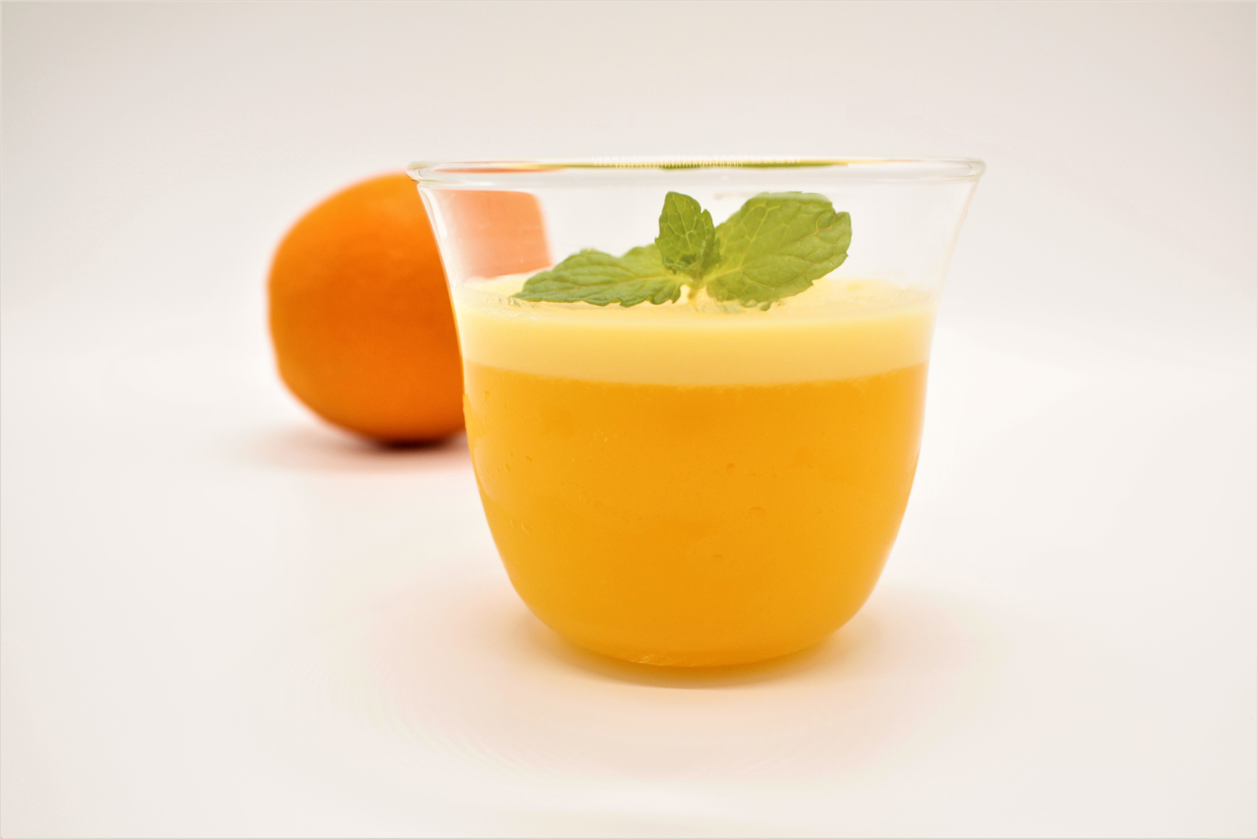 夏休みの自由研究や思い出に最適！オレンジゼリーを作る
子供向けオンラインお料理“実験”体験型ギフトを7月18日に発売