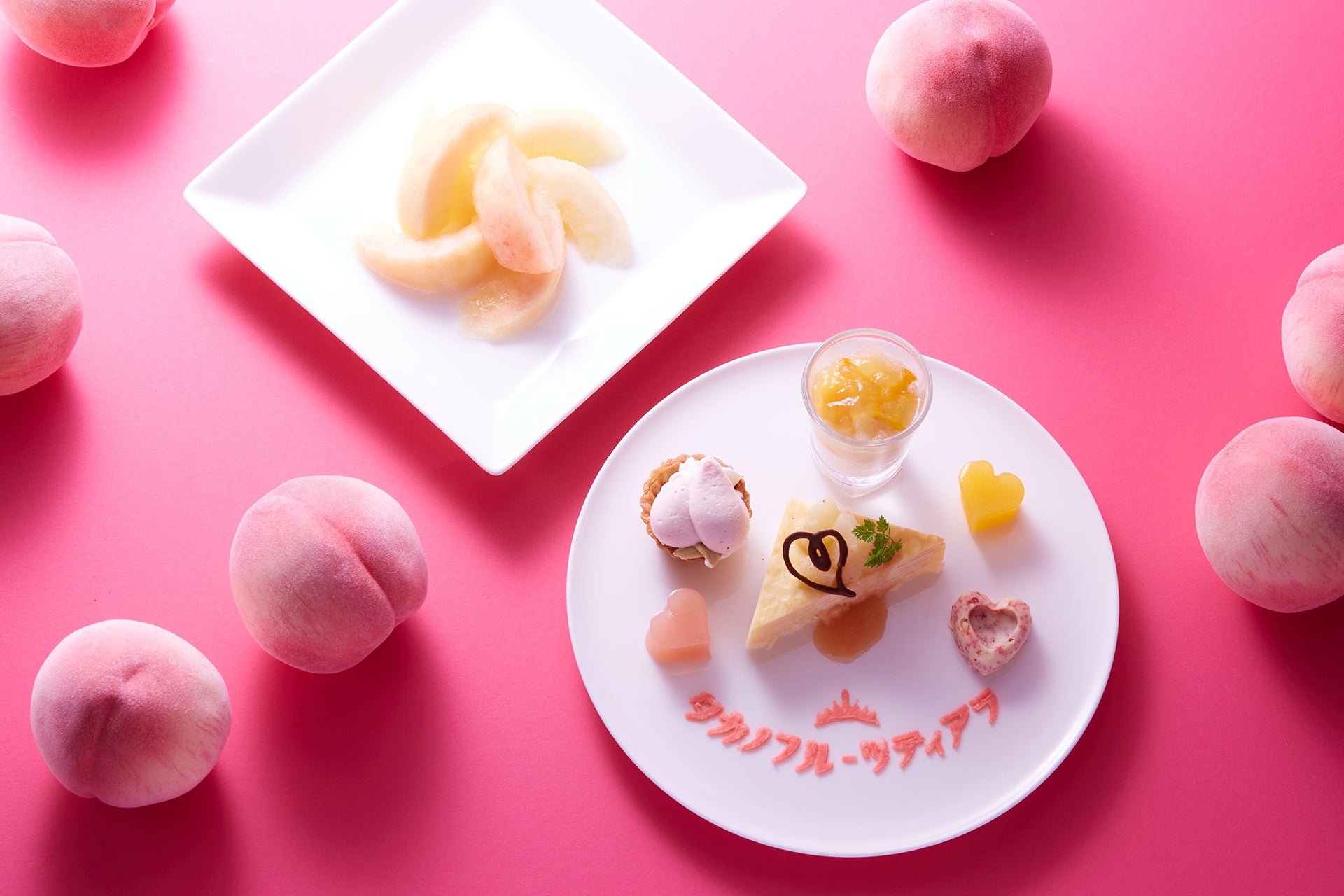 【タカノフルーツパーラー】桃の可愛らしさに魅了される、タカノフルーツティアラの8月は「Love＆Peach」