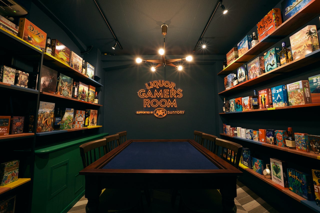 洋酒とボードゲームを嗜むためだけの1日1組限定レンタルスペース「LIQUOR GAMERS ROOM」が都内に8月23日(金)より期間限定オープン!