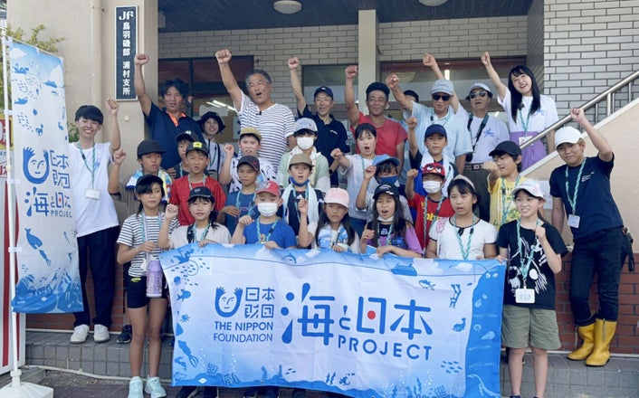 小学生たちの学びと思いを封入　三重県鳥羽市浦村町の丸善水産と海と日本プロジェクトがコラボ！鳥羽マルシェにて「牡蠣せんべい」販売決定