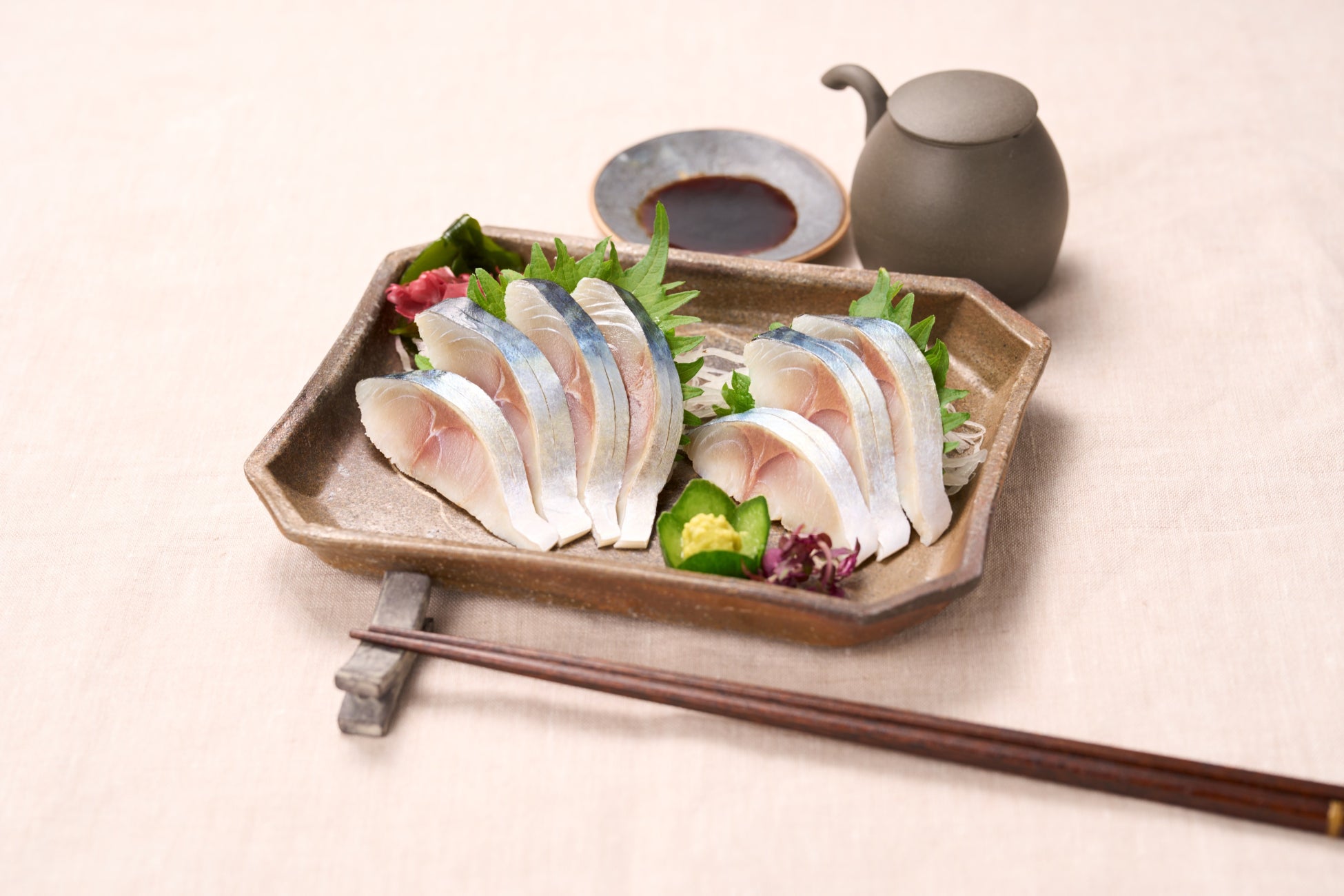 俳優・東出昌大さんがYouTubeで作ったあの「鹿スパイスカレー」がTHE KiTCHENSで、1月20日よりデリバリー・テイクアウトにて独占先行販売！