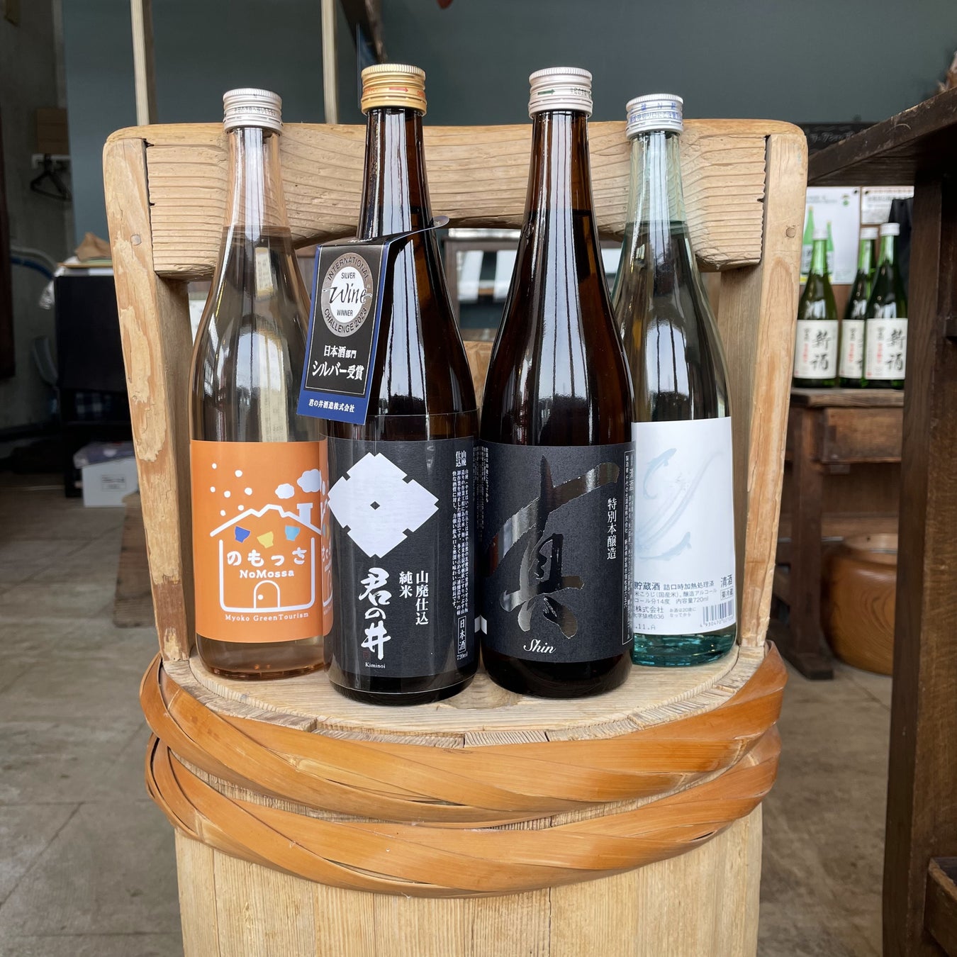 【リプトン×ビコーズ】初コラボ！カラフルで華やかなフルーツインティーがデザインされた傘で、ブルーな気分をハッピーに塗りかえよう！