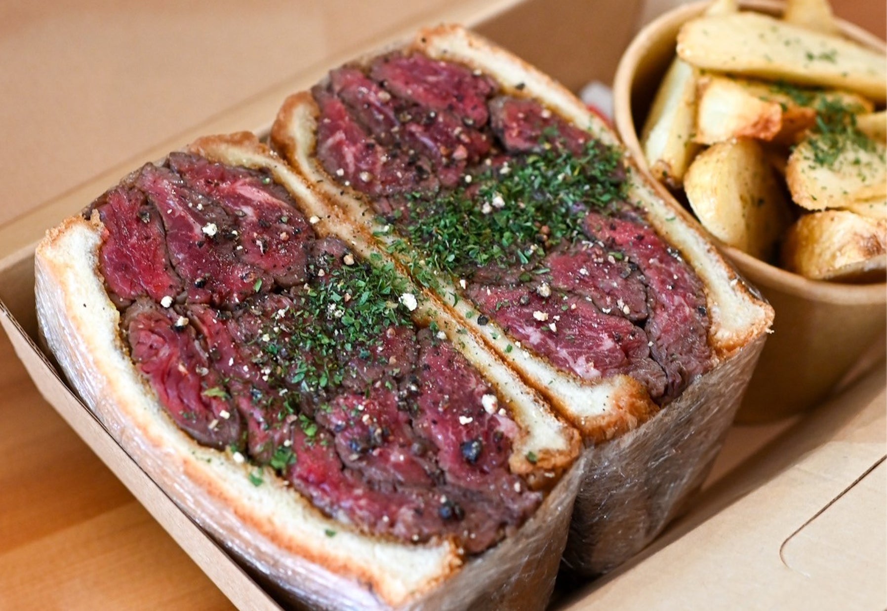 浜名湖オーベルジュキャトルセゾン春の人気イベント「いちごビュッフェ2025」ご予約が1月24日よりスタート！