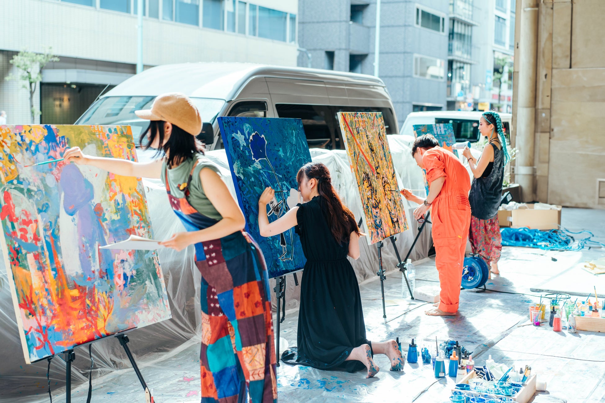 「ほっともっと」“ニッポンのお弁当を、愉しく。”をテーマに、商品も店舗も新しくなった、新デザイン店舗が北海道にオープン!『ほっともっと 旭川中央店』『ほっともっと 大通西17丁目店』