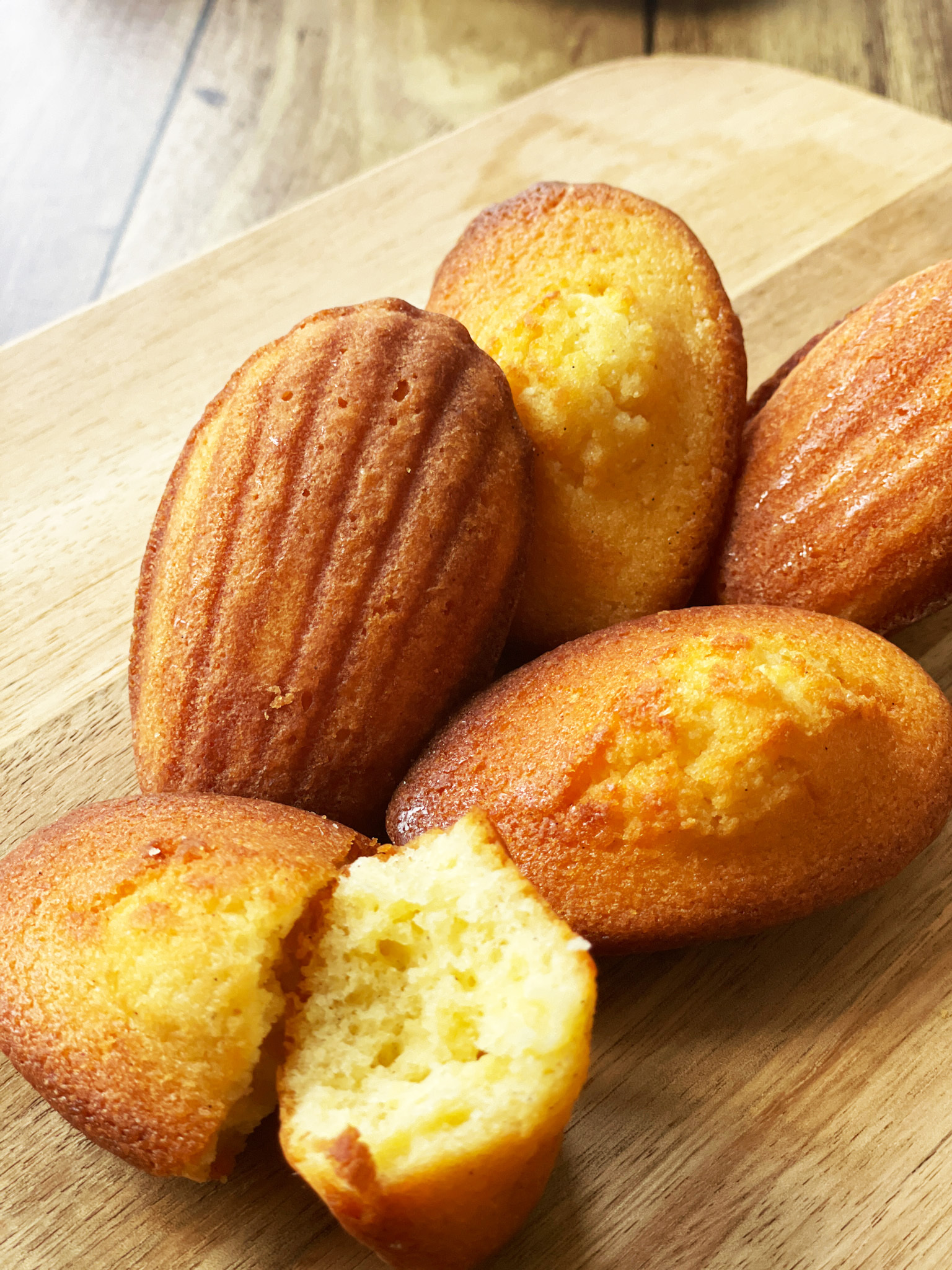 ショートケーキのような見た目のパフェ 「白いパフェ」 １月３１日（金）新発売！