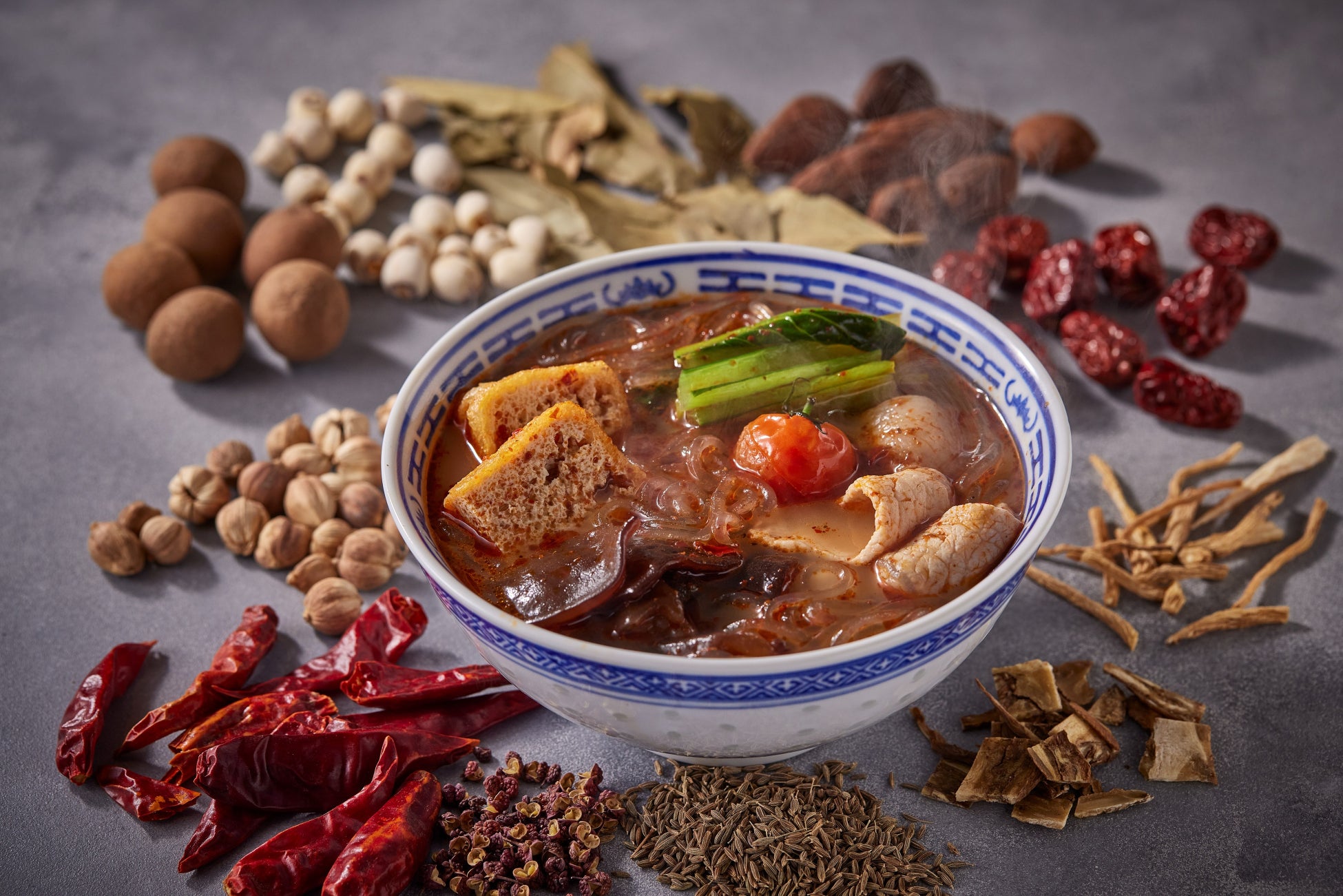 【予告】華やかな桜の香り「風味豊かな万能だし さくら」を季節限定で発売【久世福商店】