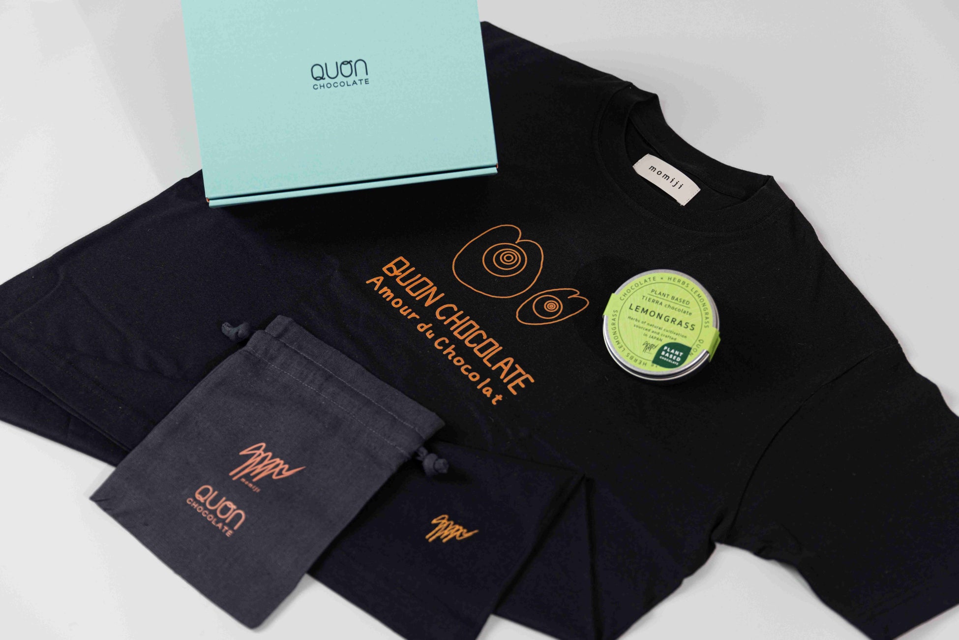 【藤岡ちさ×榮太樓】　ひな祭り限定榮太樓飴・果汁飴発売