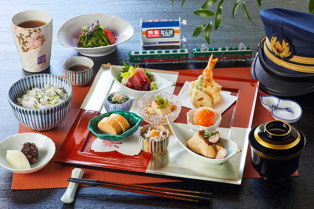 【ホテルJALシティ福岡 天神】〈開業4周年特別企画〉いちごのアフタヌーンティーを提供