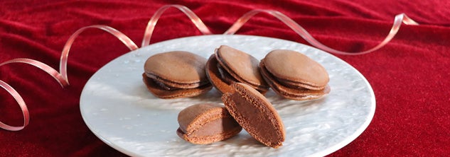 クラフトコーラ専門店「イヨシコーラ」がプロサーファー 脇田紗良選手とパートナーシップ契約を締結