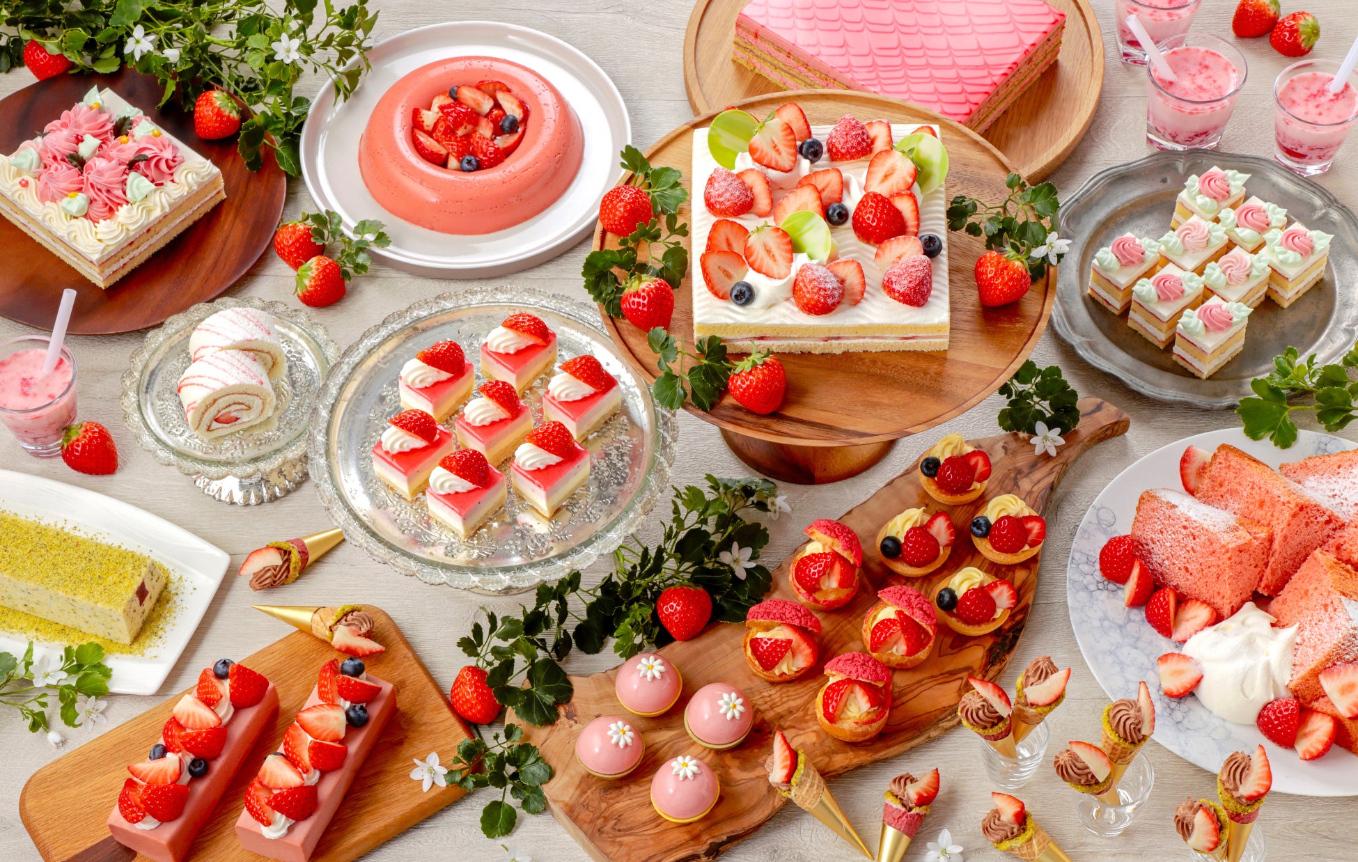 【シェラトン都ホテル東京】《限定15箱》職人の繊細な技と厳選素材が融合した「鮨 白金 さえきのちらし寿司」至極の味と華やかな彩りで特別な日をさらに豊かに