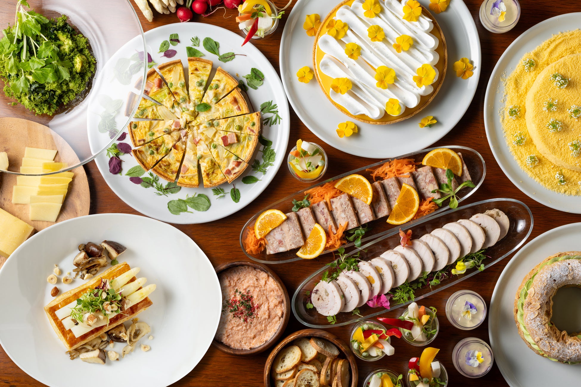 【松江エクセルホテル東急】門出を祝う春から、一足早い初夏のお集まりにもぴったり!サーロインステーキ食べ放題付き、季節の美味しさ満喫ディナーブッフェ開催