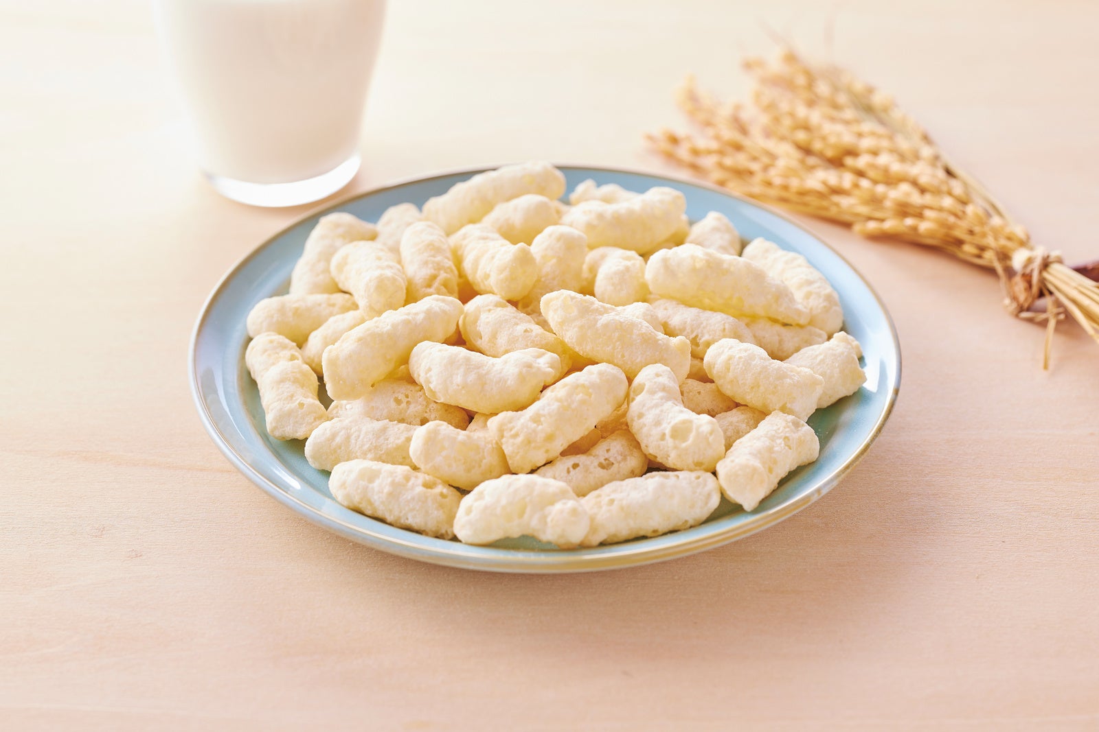 【明治記念館】“旬のイチゴをふんだんに使用したストロベリーフェアを開催！”　苺尽くしのストロベリーアフタヌーンティーのほか、今年もイチゴを使った新作スイーツを期間限定でご用意してお待ちしています