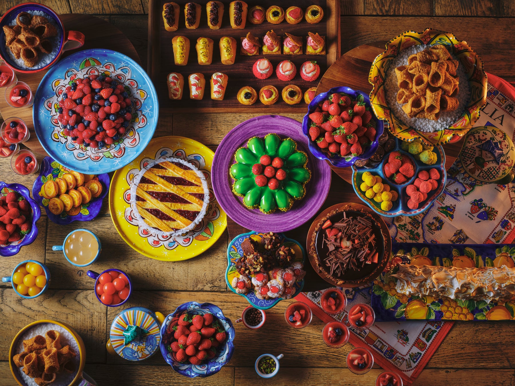 農福連携で胡蝶蘭を生産するAlonAlon(理事長那部智史、千葉県いすみ市)は、連携する企業が栽培した胡蝶蘭をマンゴーに変更できる新たなサービスをスタートしました。