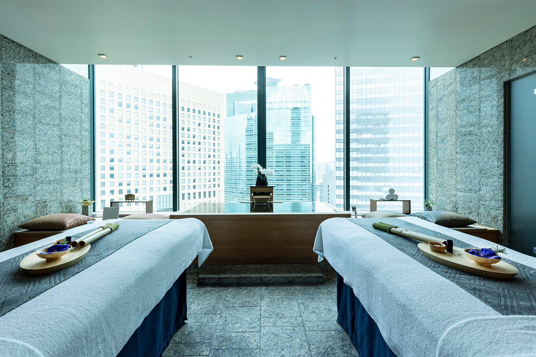 ヒルトン名古屋 中国料理「王朝」 春を彩るいちごと桜の饗宴「いちごチャイニーズアフタヌーンティー」