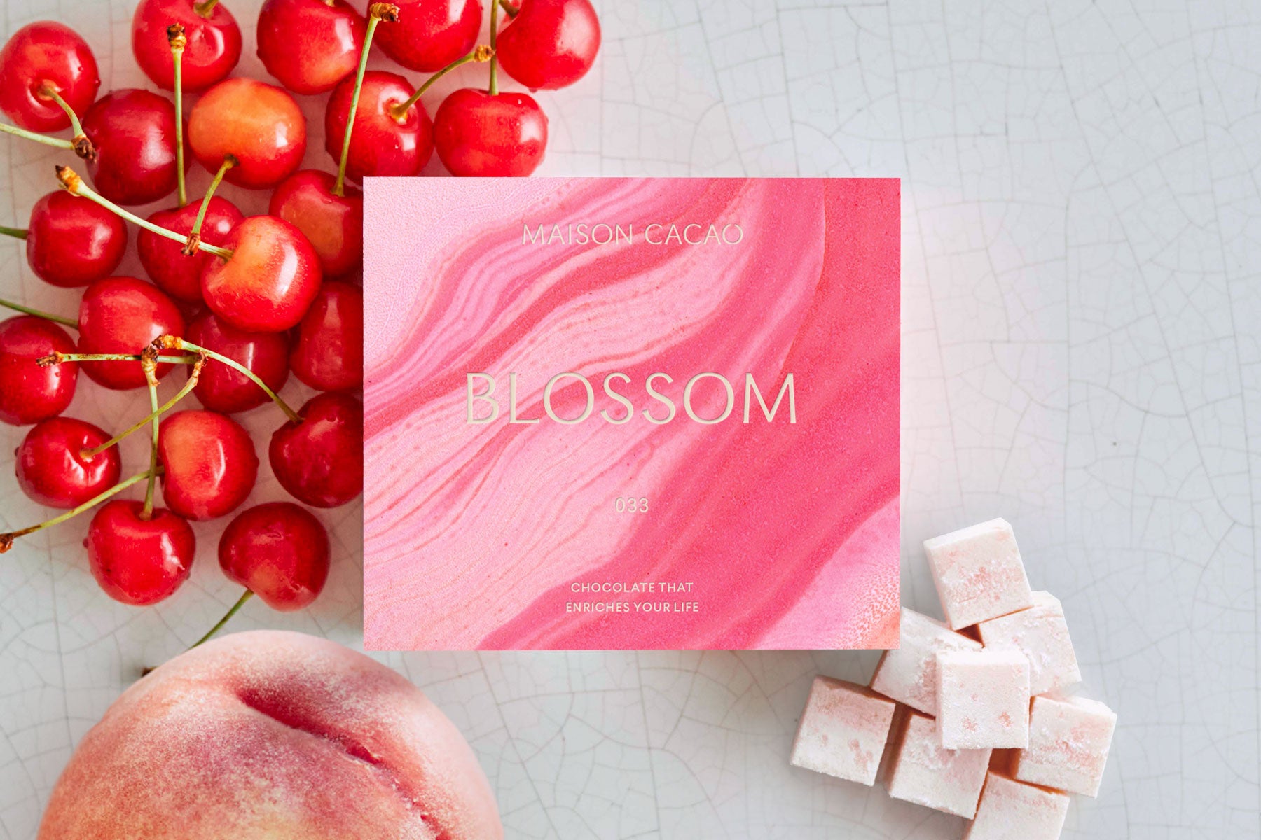 旅行情報誌『るるぶ』×老舗カレーメーカー『ハチ食品』新作コラボカレー２品を3月3日発売！