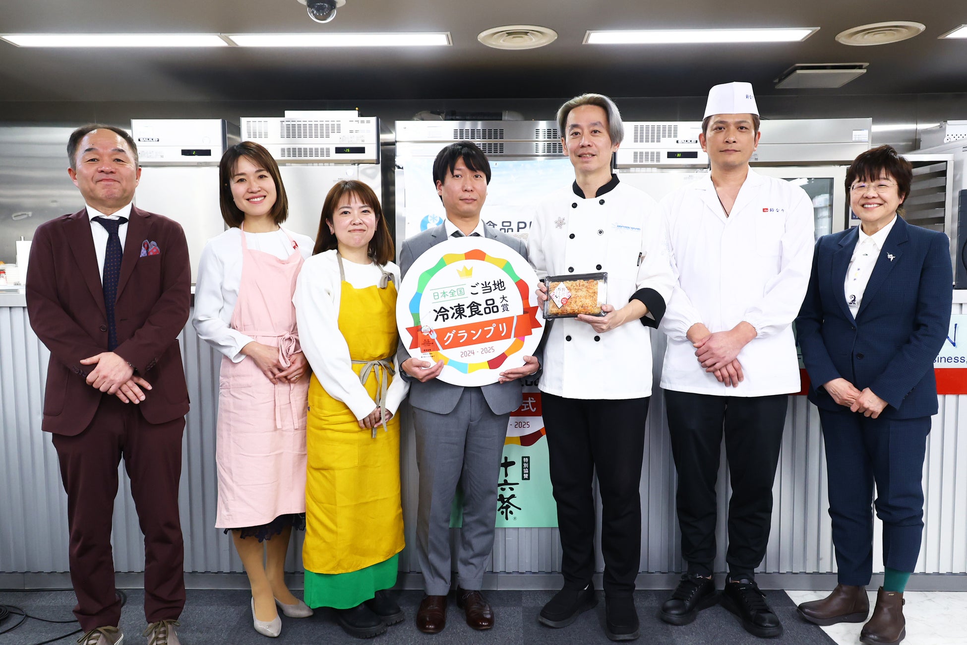 ホワイトデーにぴったり!まるで鉱物のようなチョコレート「鉱物ショコラ」を期間限定販売中