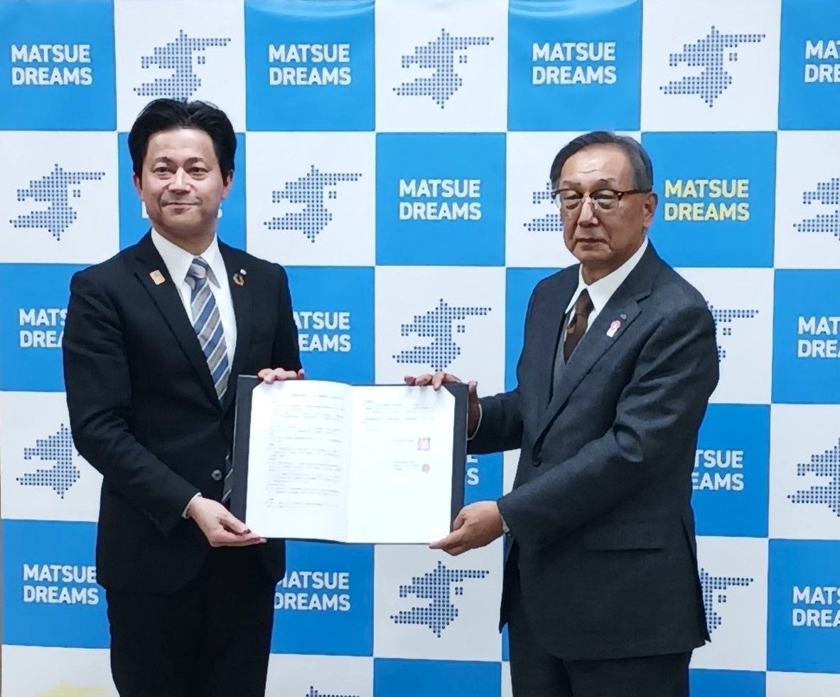 「袴で記念日アフタヌーンティー」袴レンタル着付け&苺のアフタヌーンティースタンドのお得なセットプラン