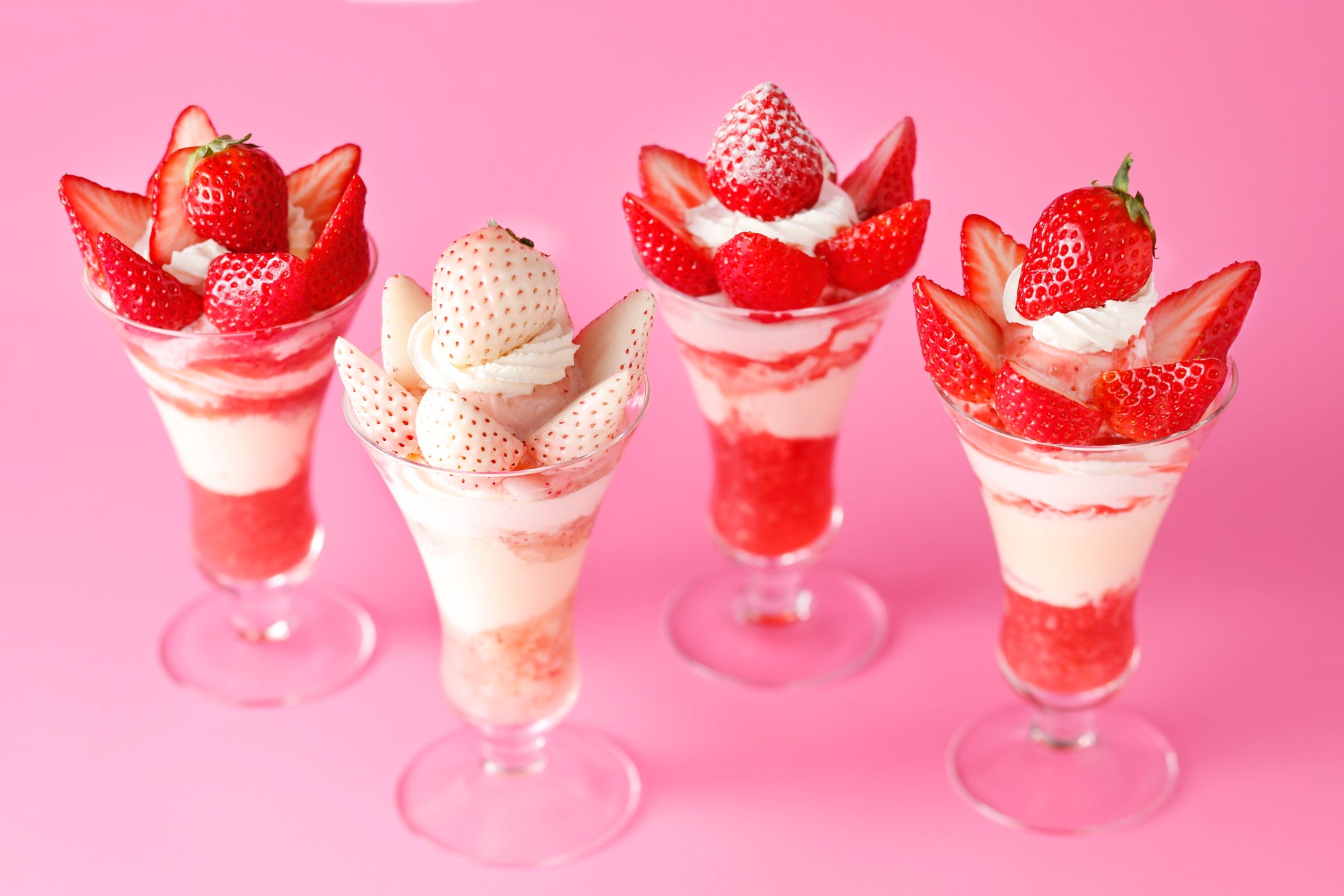 ジョエル・ロブションの春香るスイーツ・パン 3種の苺のスイーツや初登場の「桜海老とタケノコのキッシュ」など期間限定販売