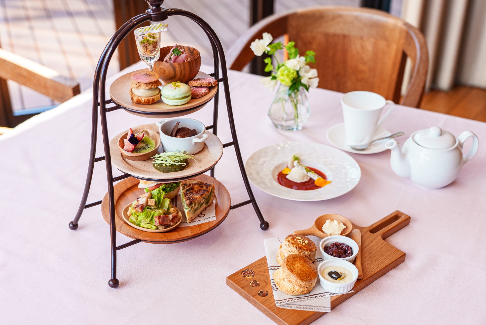 【2025年3⽉4⽇ GRAND OPEN】「カラオケ館」を運営する株式会社B&Vが難波に複合カフェ施設を開業