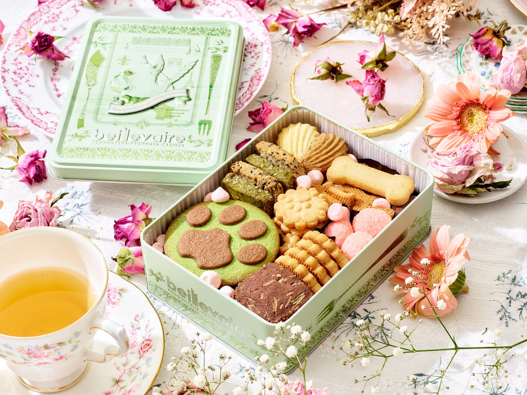 Pontaパス×ローソンコラボ商品に新シリーズが登場、「具！パン ハンバーグ&ナポリタン」「具！パン メンチカツ&コロッケ」を3月4日から発売