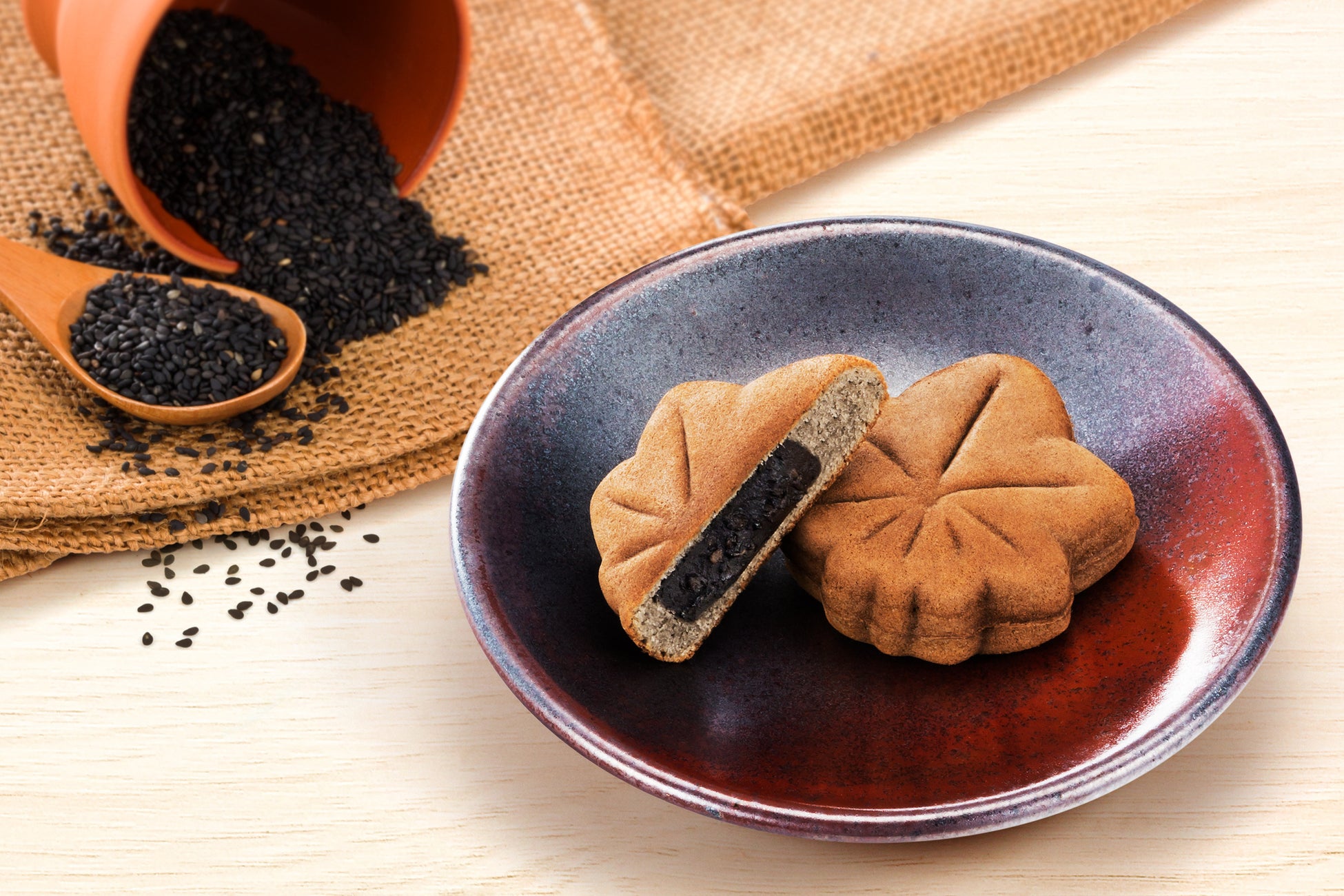 ジュエリーブランド「ARTIDA OUD(アルティーダ ウード )」との コラボレーションキャンディを パパブブレ全店舗にて 3月6日(木)より発売