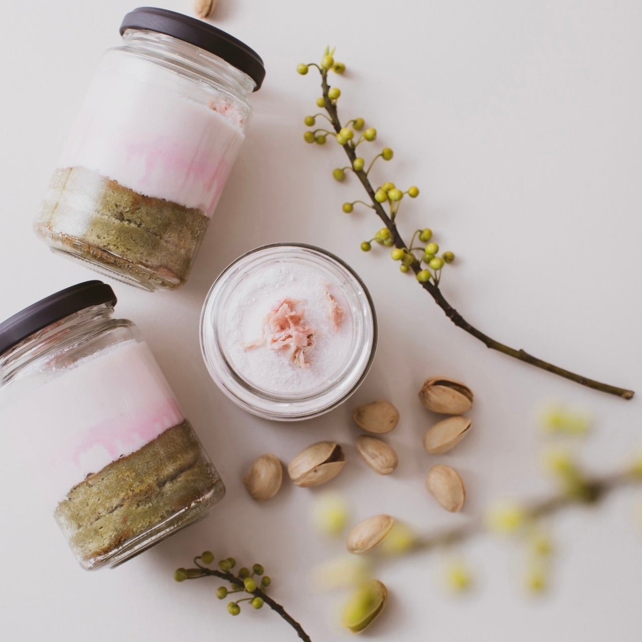 凍らせて食べる2種アソートのスティックシャーベット！『コーラ＆ソーダシャーベット』3月10日(月)発売開始！