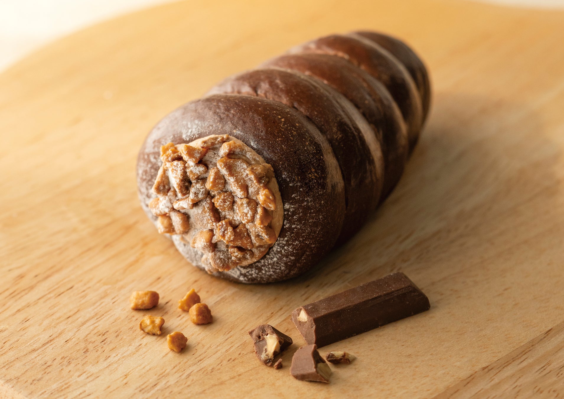 SNSで話題の表参道の人気カフェにて、【Ameri×SINN PURETÉ】コラボ香水のオリジナルドリンクを発売！TOM DIXONの上質なグラスで提供