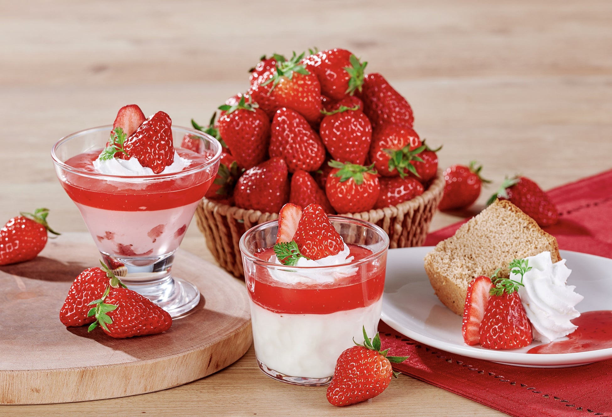 【焼肉きんぐ】​​３月19日(水)より「ぐるぐるまぜてね きんぐスロッピー 〜小枝〜」が発売開始