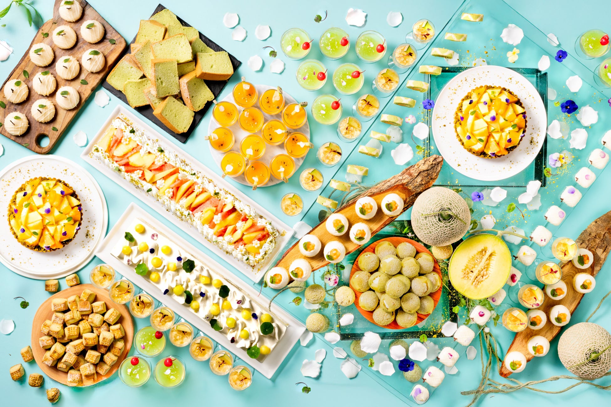 【新商品】片手でスパイスが挽ける、調理に便利な充電式の「ソルト&ペッパー電動ミル」が新登場。