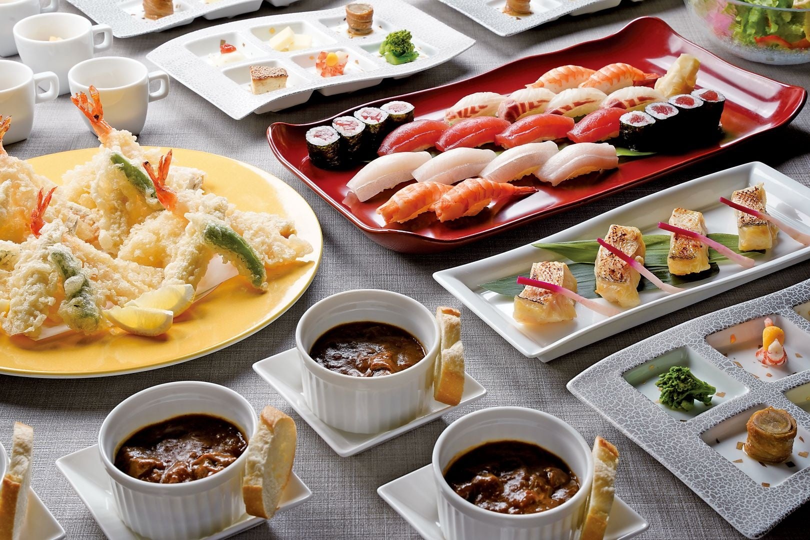 【丸山珈琲直営店】春のシーズナルドリンク2種類「ピスタチオホワイトモカ」「ピスタチオホワイトチョコレート」2025年3月15日（土）より販売開始