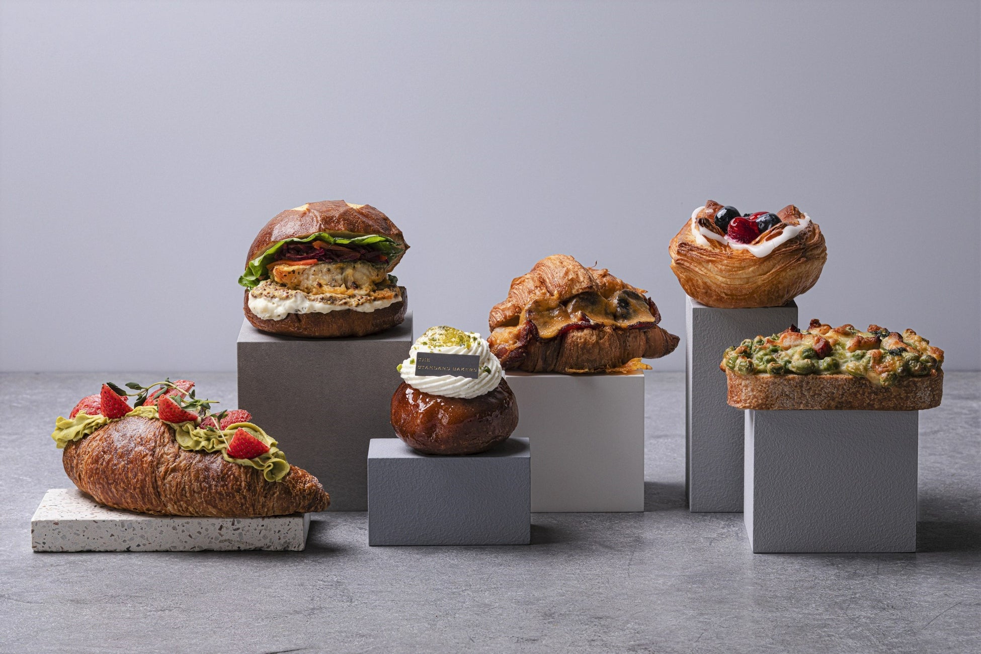 スポーツや学習に取り組む前のエネルギーと成長期にうれしい栄養を配合した「inゼリージュニアエネルギー<りんご>」「inゼリージュニアエネルギー<ぶどう>」~3月18日(火)より新発売~