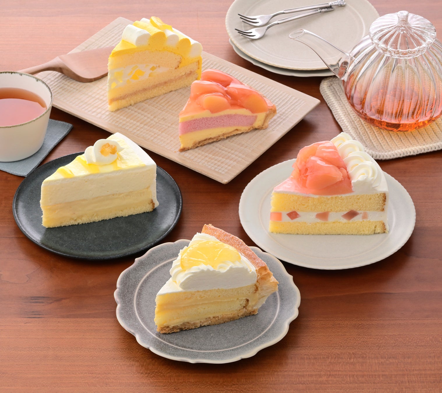 【木村屋總本店】<第2弾>4月4日はあんぱんの日!直営店にて4月1日から4月6日まで「桜あんぱん祭り」を開催!オリジナル湯呑のセットを限定販売。