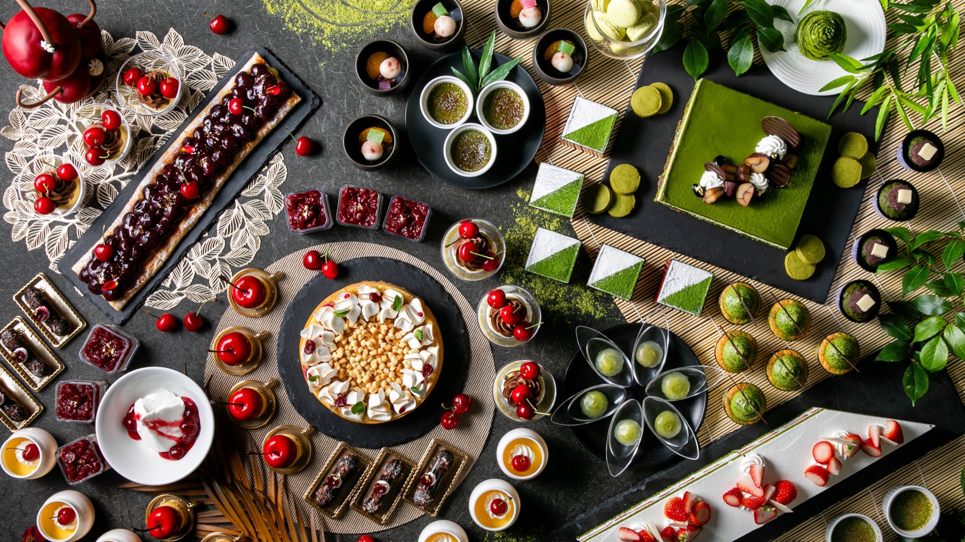 母の日の贈り物におすすめ。豊洲パーラーの「大分の苺 ベリーツのクッキーサンド」は、スイーツのように甘い、希少苺で作るお菓子です