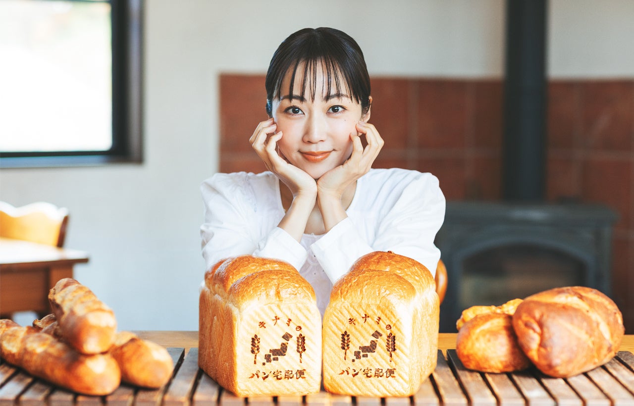 一口頬張れば、“和洋折衷”の美味しさに心とろける。十勝産小豆の粒あん×北海道産生乳からつくるミルククリームをパイに詰めて。「東京ミルクチーズ工場」から「ミルクパイ 小豆」を新発売！