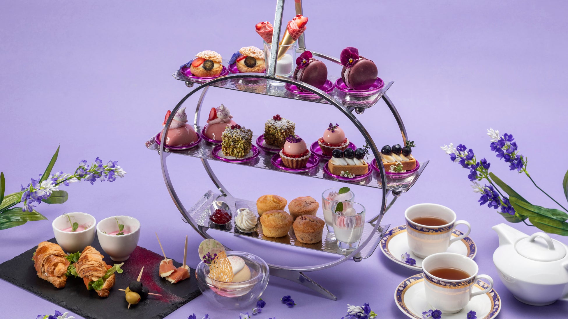 春の訪れをメロンとともに！「果房 メロンとロマン」から贅沢パフェ２種が登場