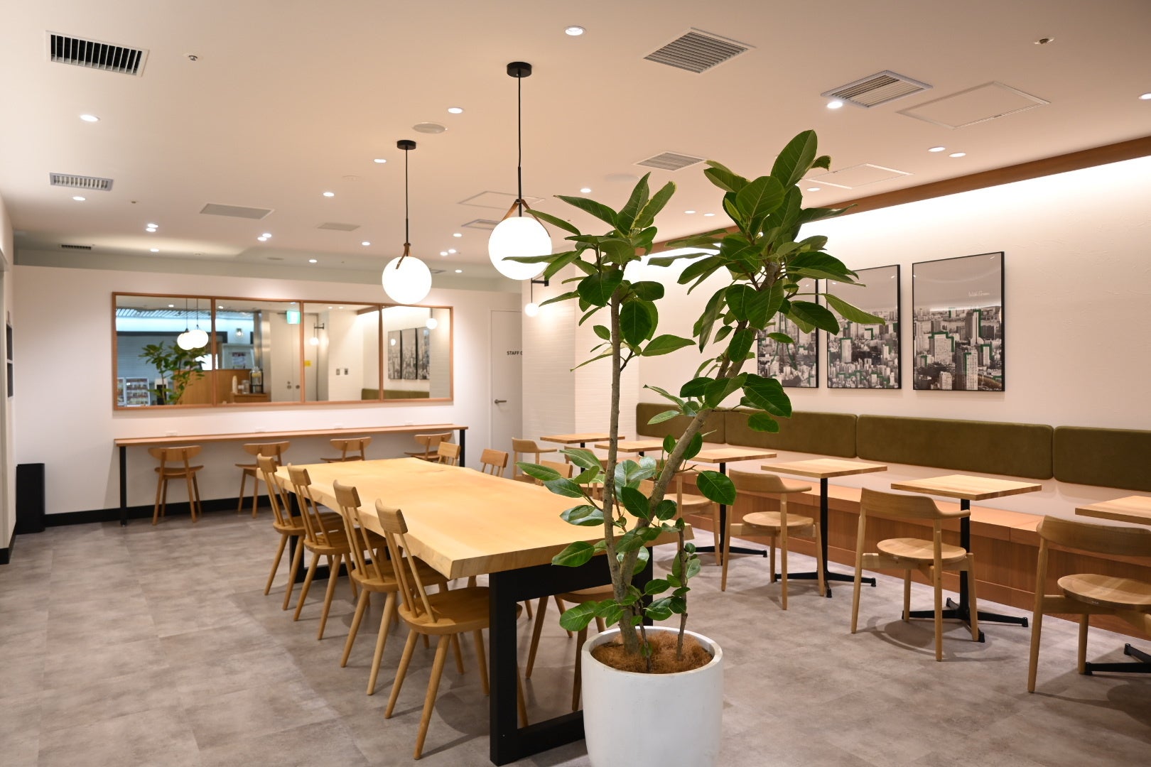 全国の吉野家店舗で『親子丼』・『から揚げ親子丼』を本日15時より販売開始-バターチキンカレーも再登場-