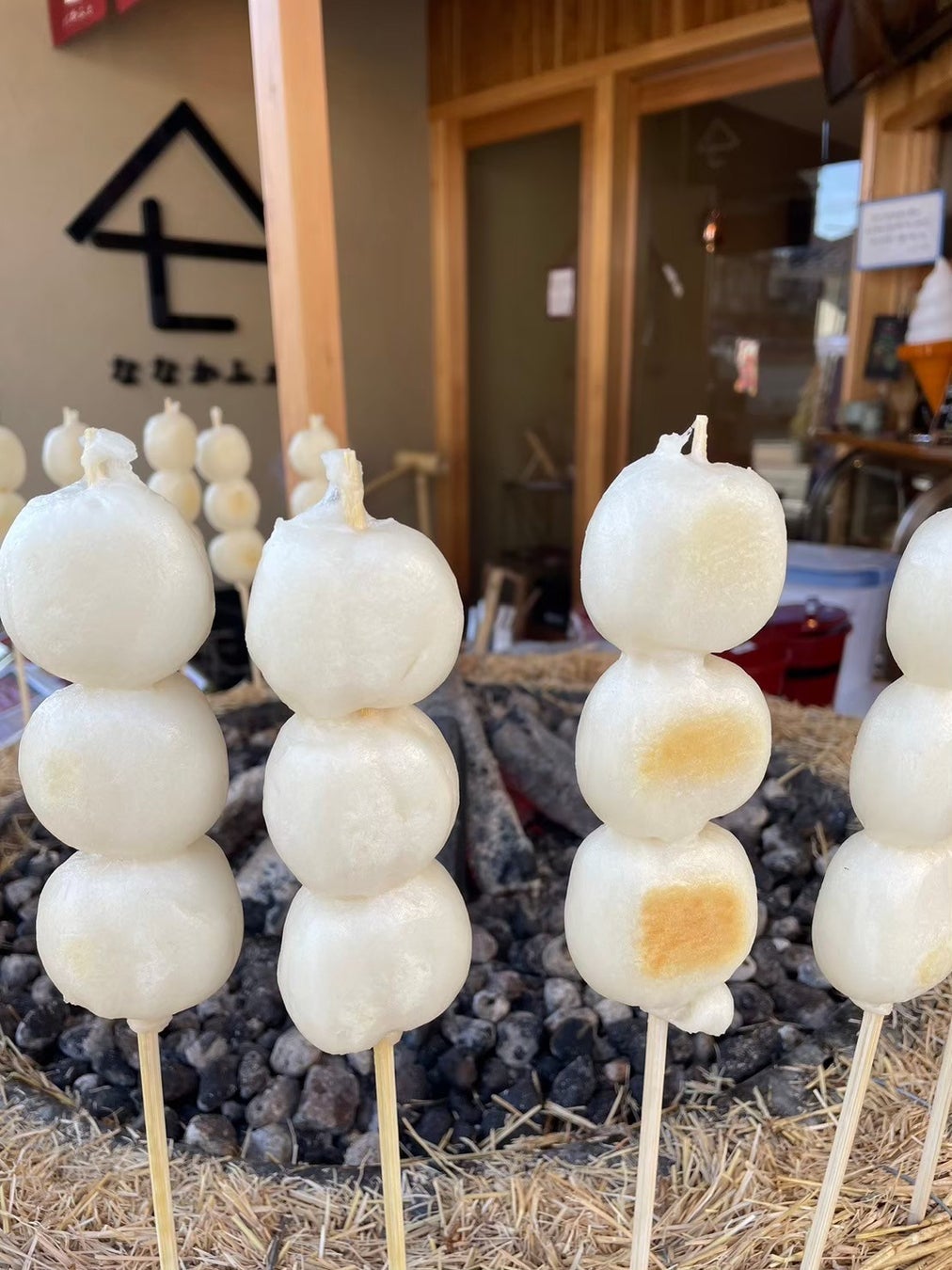 3年目を迎える手しごとのリレープロジェクト『日本酒十四代の金平糖とオリジナルボンボニエール』を新発売