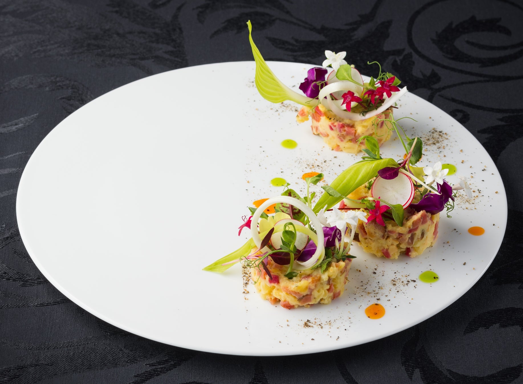 【シェラトン都ホテル大阪】ジャパニーズクラフトジン「ROKU ＜六＞」の数量限定品「ROKU ＜六＞ OSAKA BRILLIANCE EDITION」などを使用したカクテルを販売