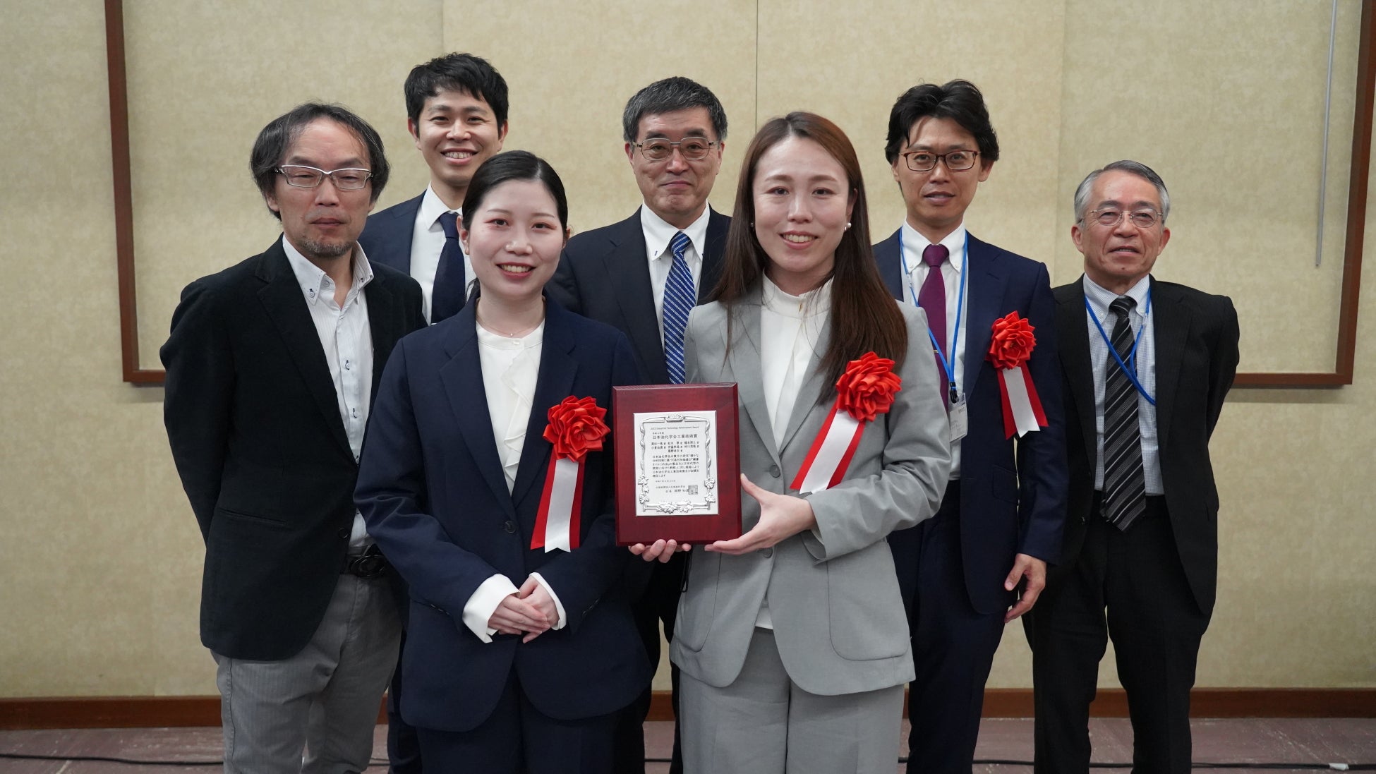 【阪急うめだ本店】関西初登場！「ベイマックス」ふかふかケーキに、もちふわクッションも。東京ばな奈とディズニーが贈る夢のスイーツショップが期間限定OPEN