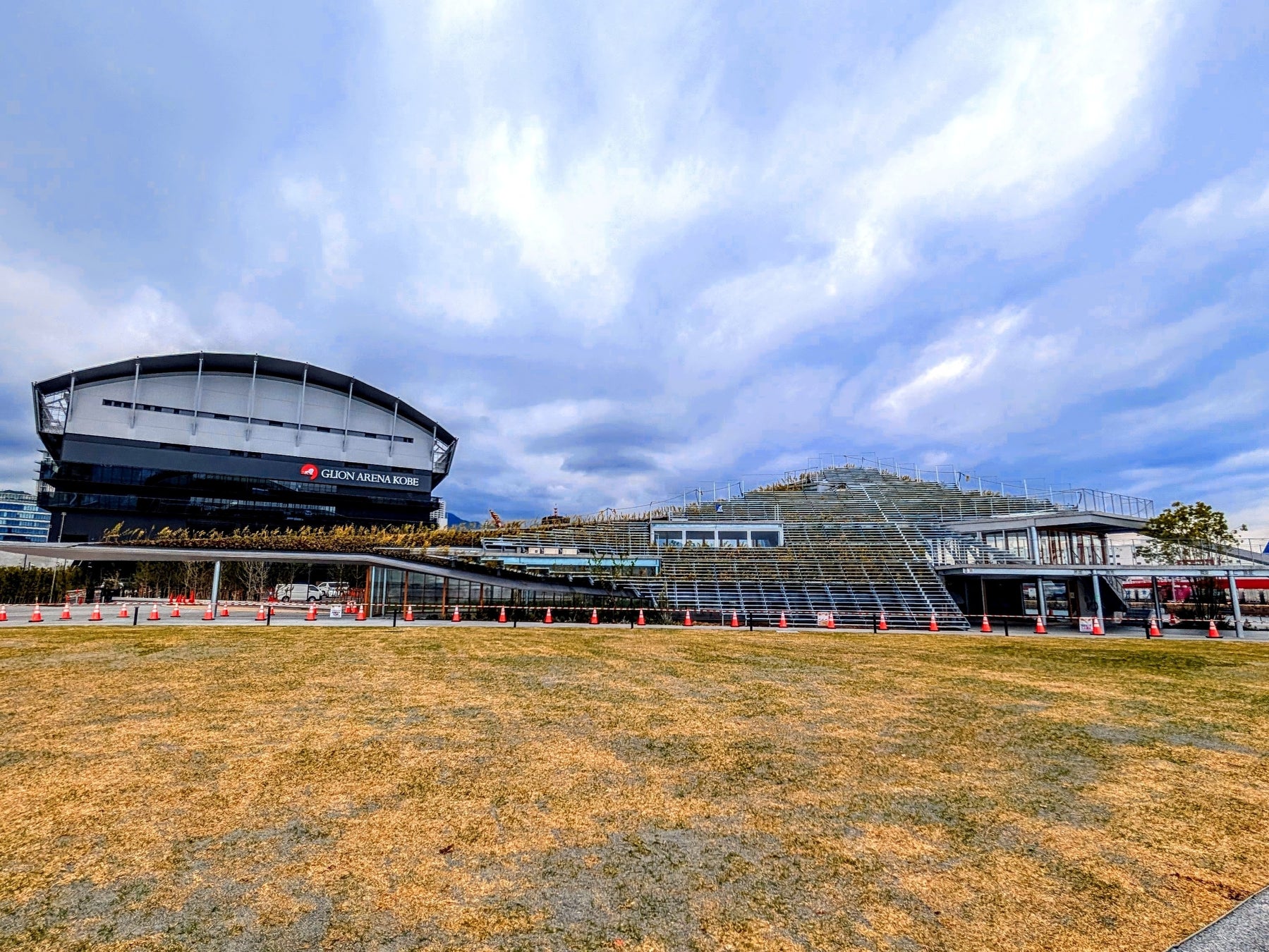 完全な無人店舗でカラオケに没頭！『ジャンカラ枚方駅から5秒店』本日グランドオープン！