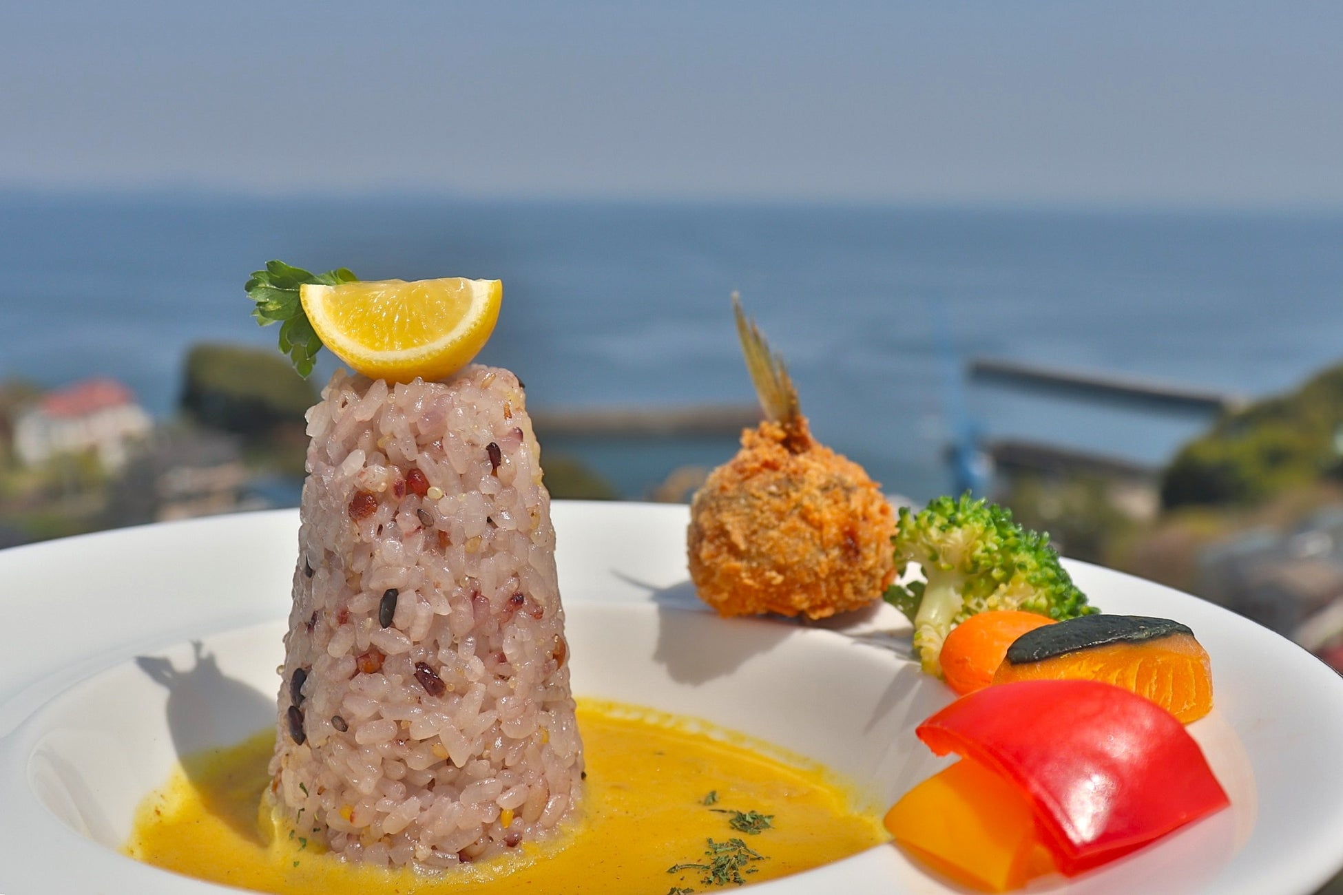 ホテル マホロバ・マインズ三浦が、新商品『三浦牛肉味噌』の販売を開始。朝食バイキングの「おむすび」でも提供、発売記念キャンペーンも実施!